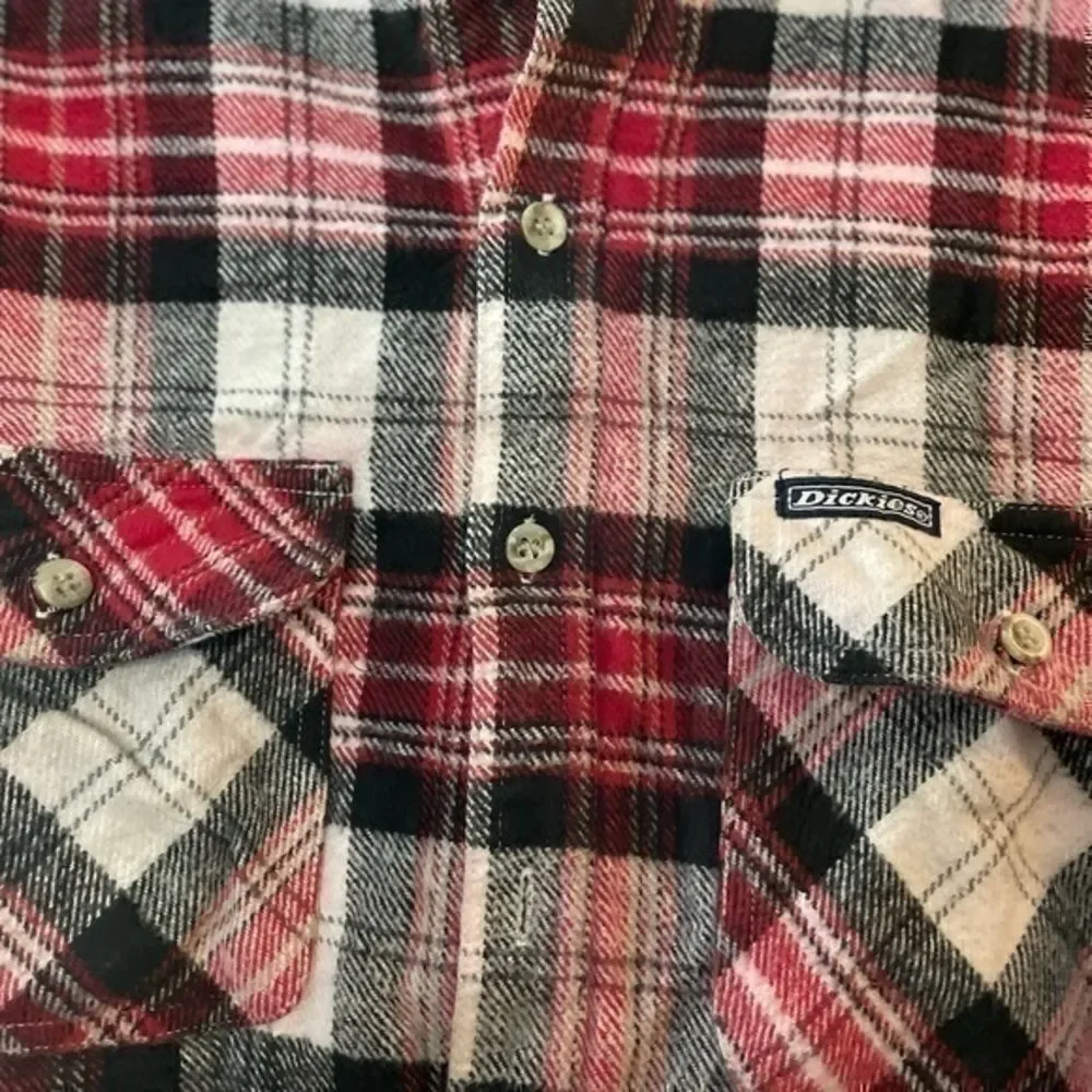 Men’s Dickies Flannel Sweater Size Medium Red, White, Pink & Black